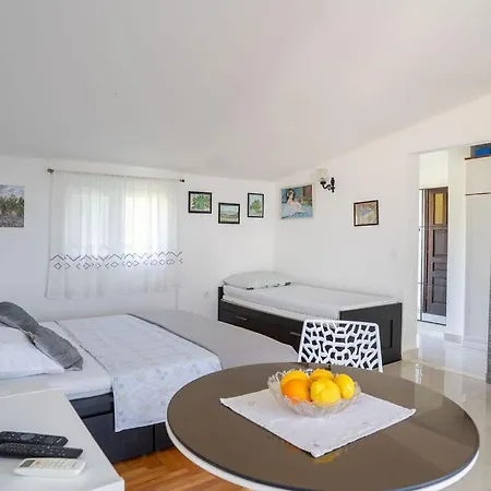 Appartement Zlatko Slobodan Stomorska